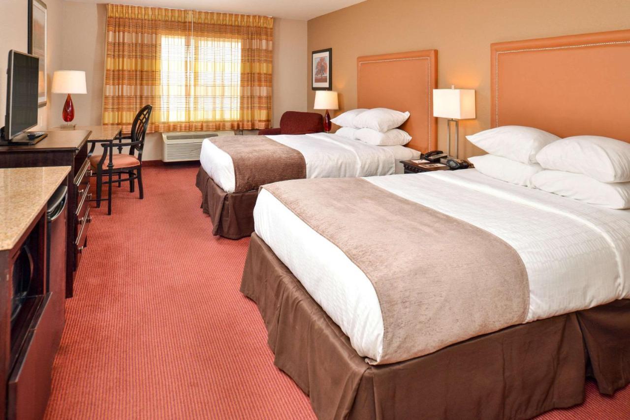 Hotel Vue, Ascend Hotel Collection Натчез Экстерьер фото